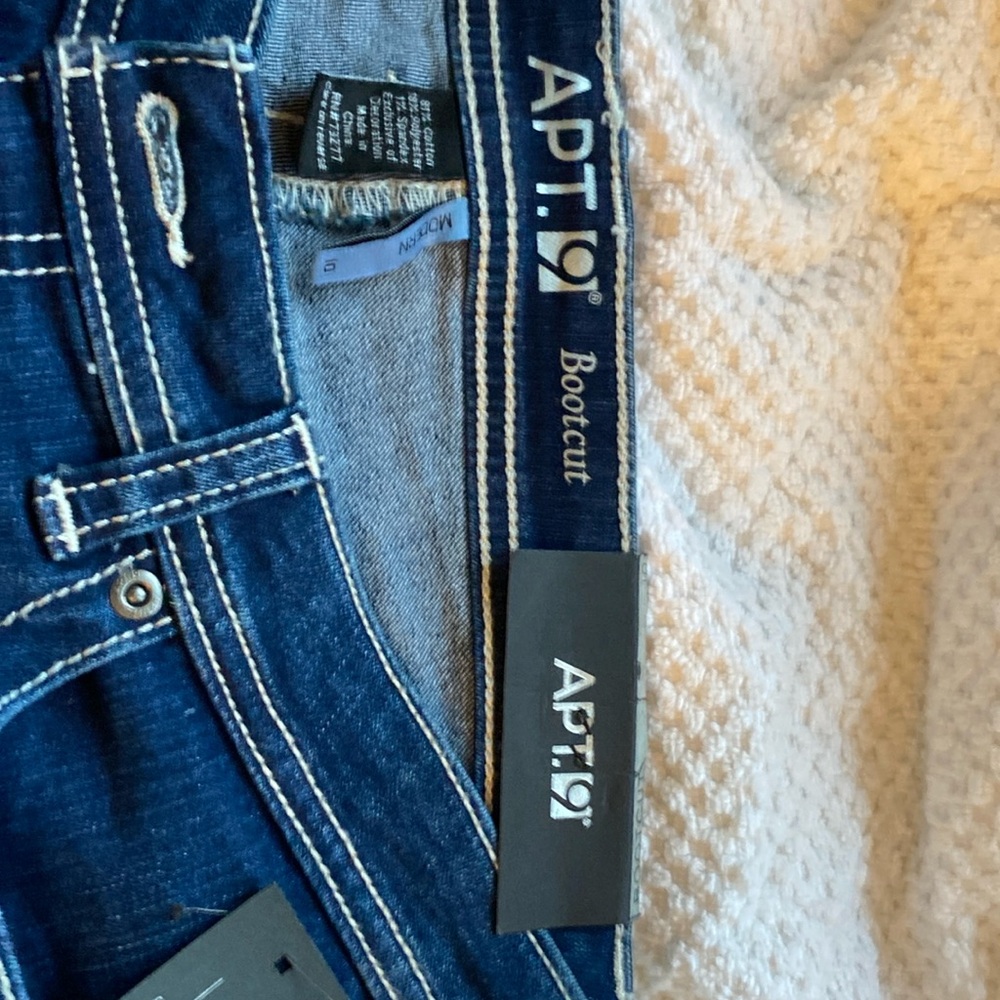 Brand new NEVER worn ., original tags still on ., size 10